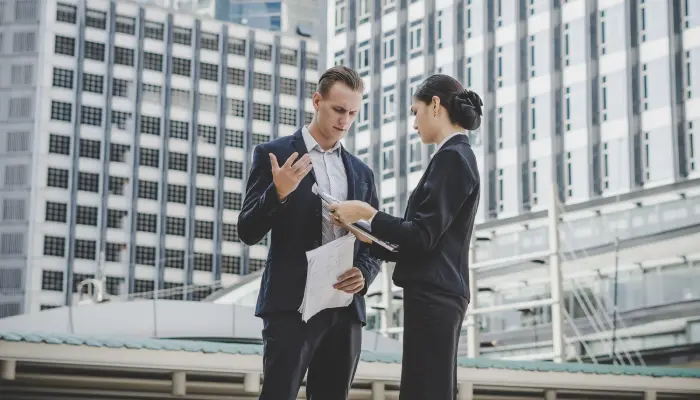 Commercial real estate agent Office space